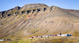 Svalbard Archipelego
 Hero